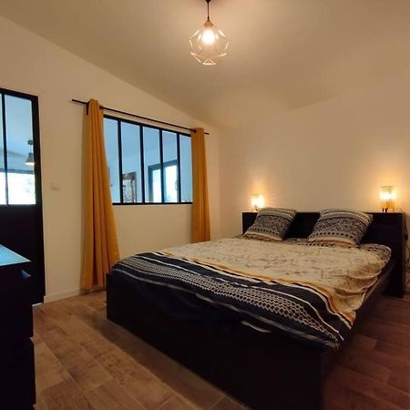 Appartement Avec Jardin Privatif Cuers Zewnętrze zdjęcie